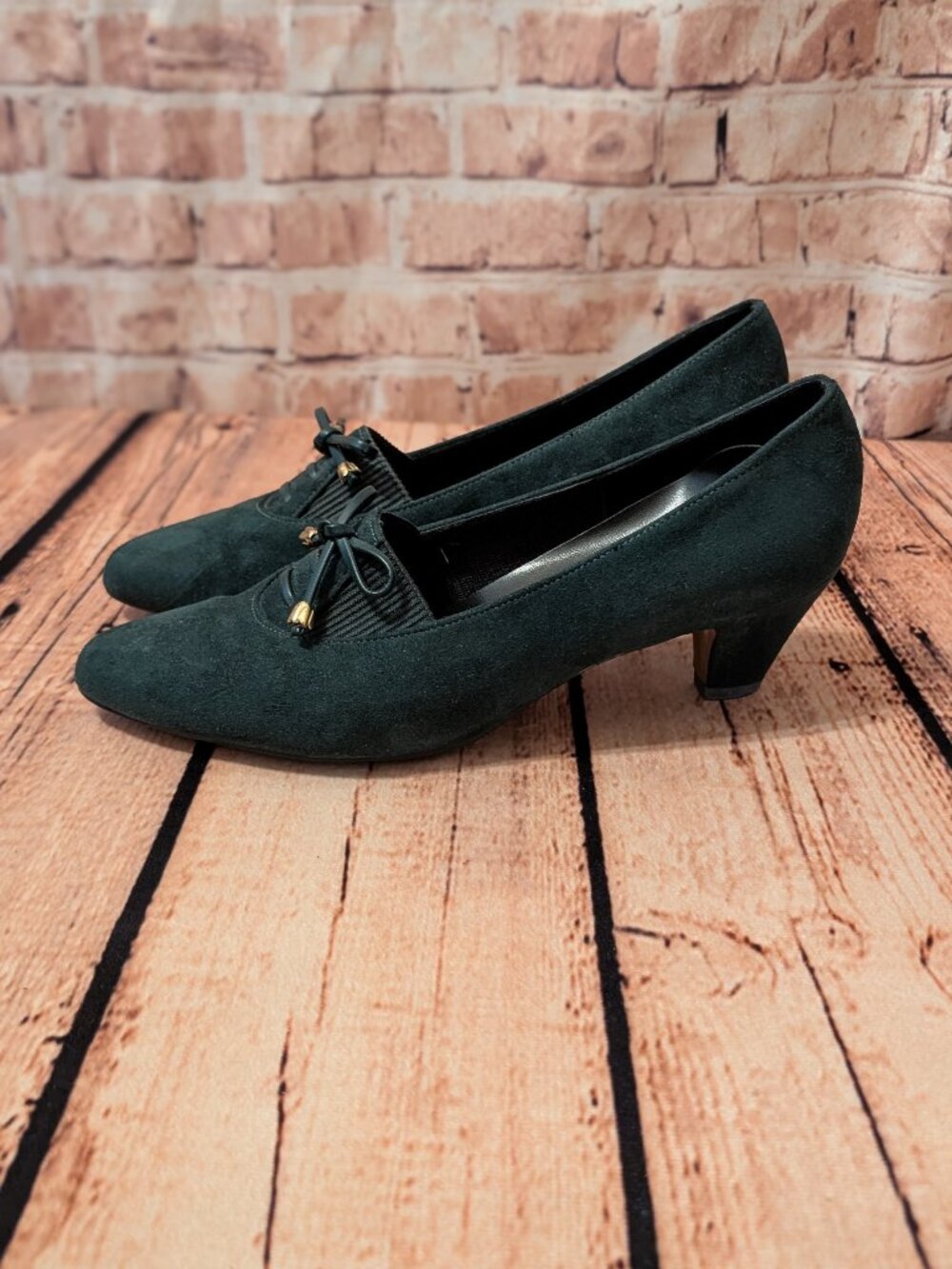 easy street Classic Women's Dark Green Suede Mid Heel Pumps Size 8M
